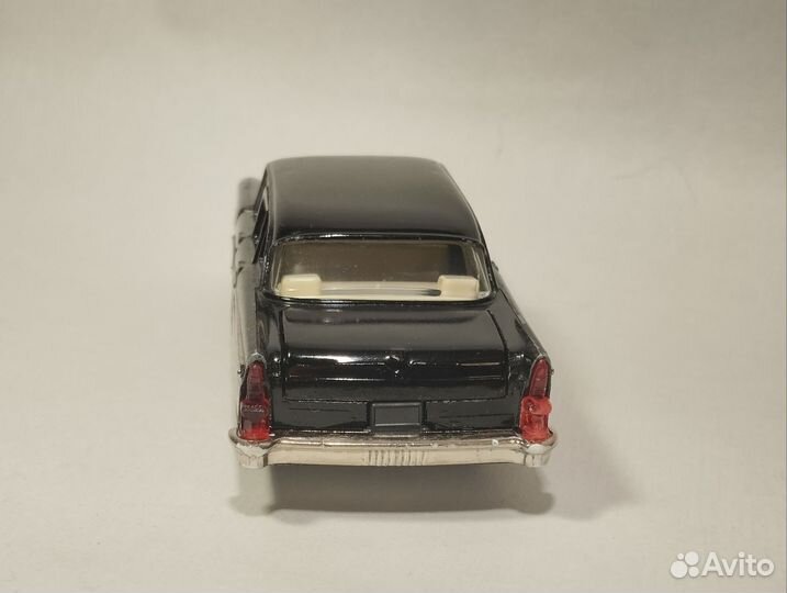 Чайка газ-13. А 15 с ми