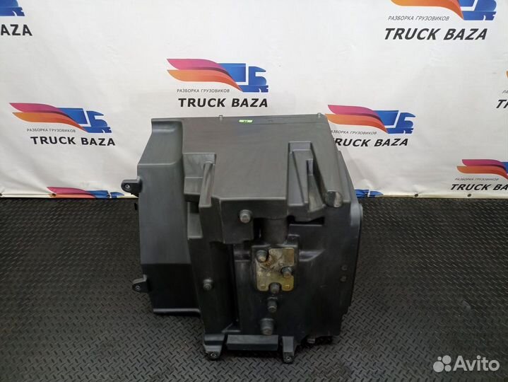 Ящик инструментальный правый Man TGA