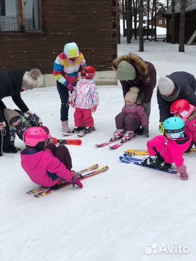 Инструкторы по горным лыжам и сноуборду
