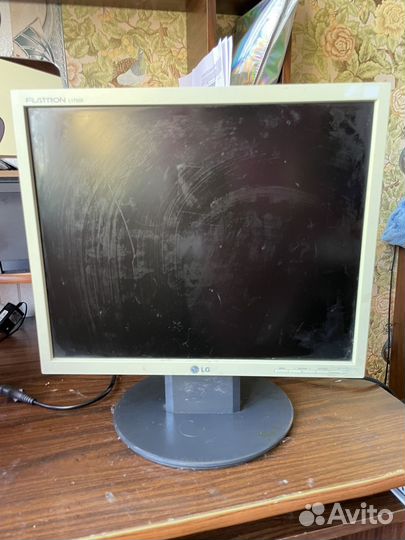 Монитор LG