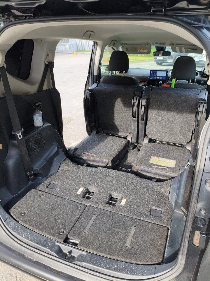 Toyota Sienta: фото из отзыва