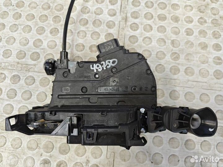 Замок двери передний левый Renault Kaptur