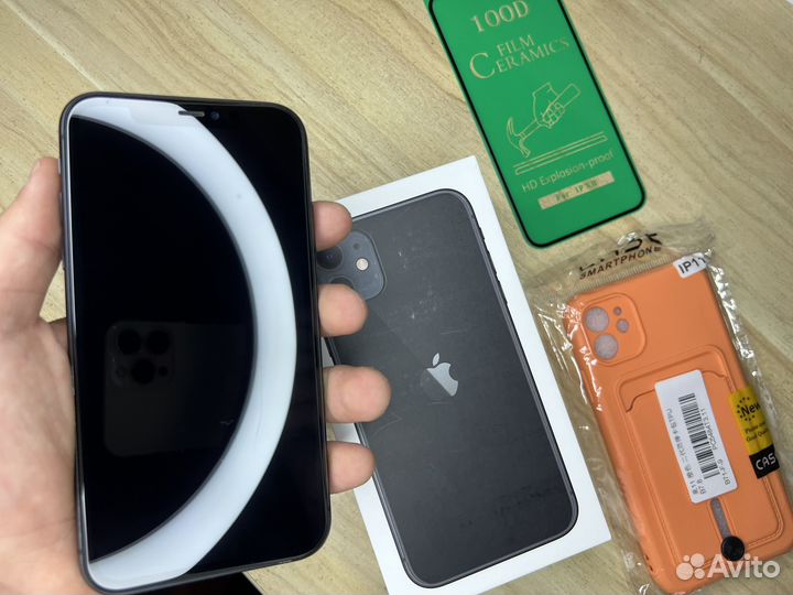 iPhone 11, 64 ГБ