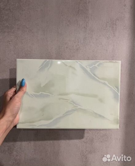 В коробке товары