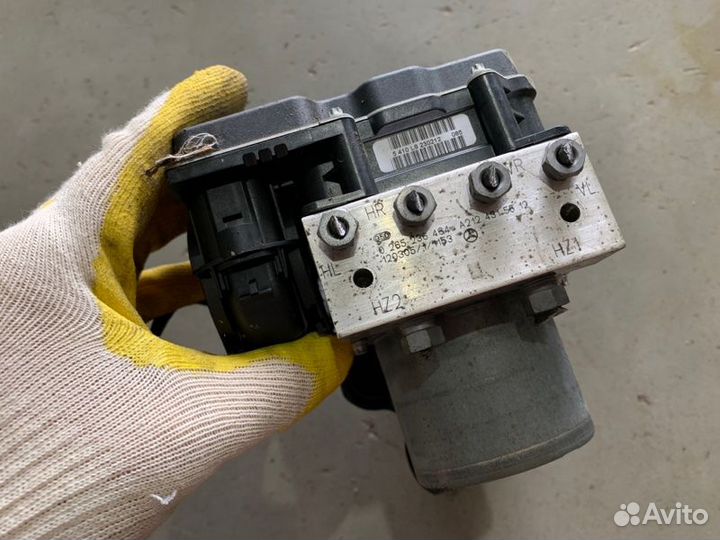 Блок abs Mercedes-Benz E-Class W212 271860 2012