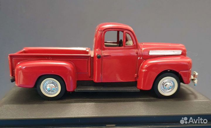 Модель машины 1/43