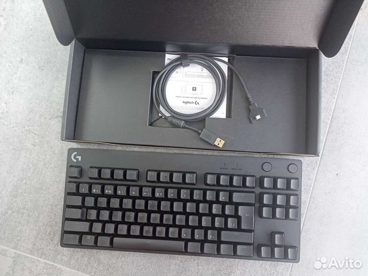 Игровая клавиатура Logitech G Pro (GX Blue)