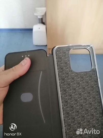 Продам чехол на телефон honor х8а