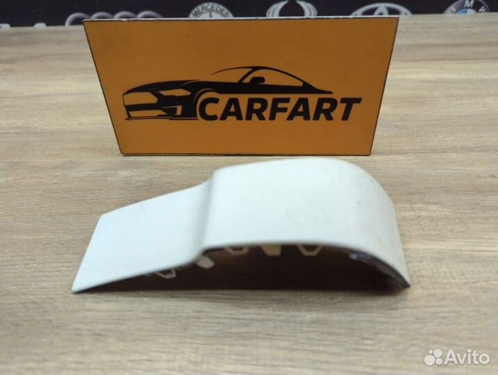 Молдинг крыла передний левый Volkswagen Tiguan 1