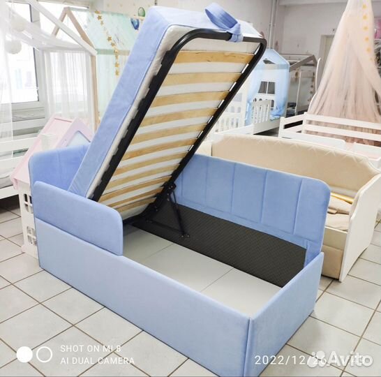 Кровать мягкая Фантазия с ящиками