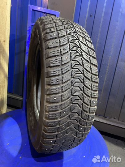 Michelin X-Ice North 3 215/65 R15 100T