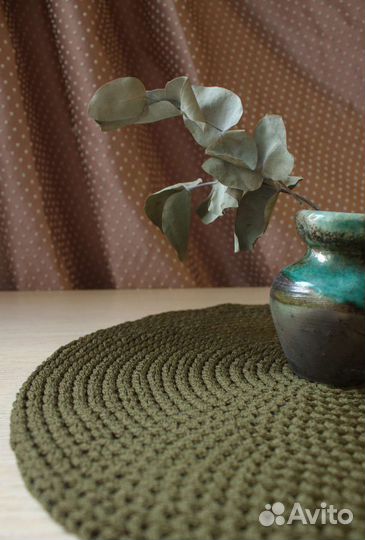 Салфетки сервировочные вязаные