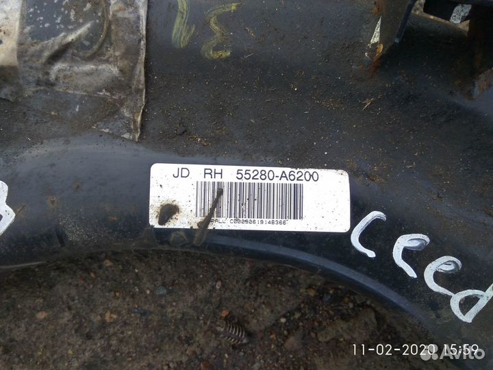 Задний поперечный рычаг на Киа Сид 2014 года