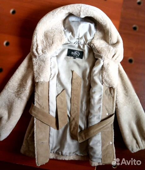 Новая мутоновая шуба необычного цвета