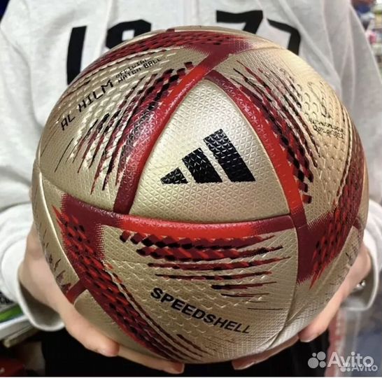 Футбольный мяч