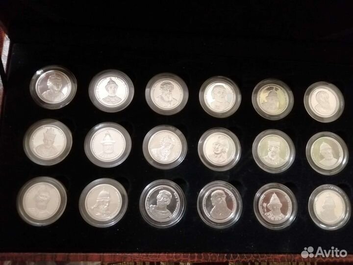 2 комплекта серебряных монет 