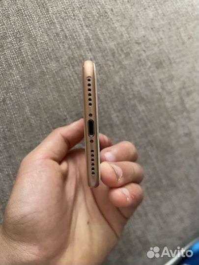 iPhone 8, 64 ГБ