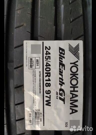 Yokohama BluEarth AE51 245/40 R18 97W