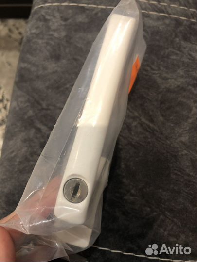 Фурнитура балконная и оконная