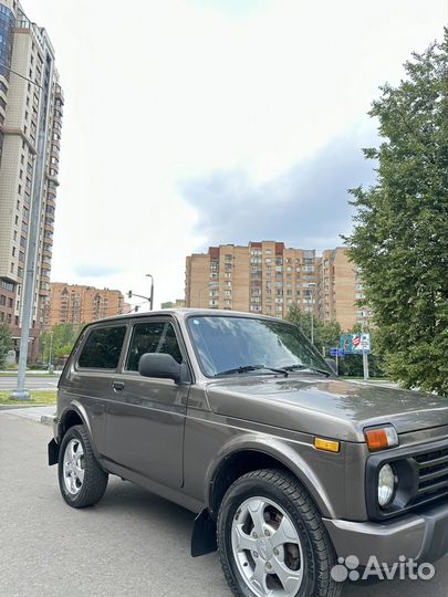 LADA 4x4 (Нива) 1.6 МТ, 2017, 130 000 км