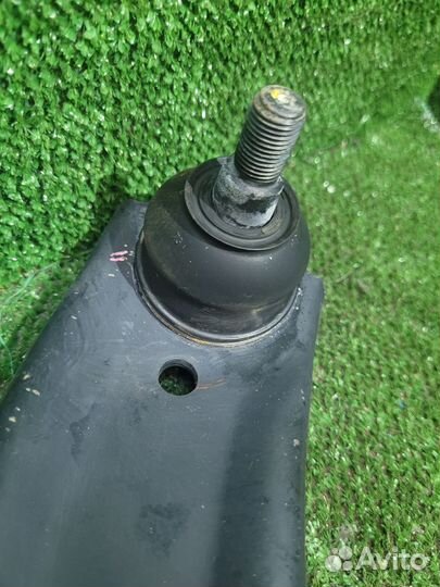 Рычаг передний правый Kia Rio 3 545014L000