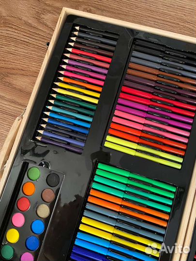 Набор для рисования в чемоданчике