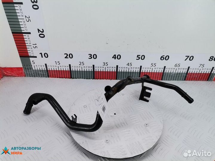 Патрубок радиатора Volkswagen Golf 3 1999