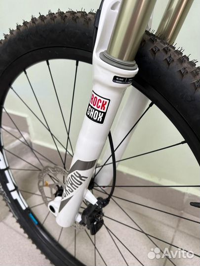 Карбоновый велосипед 27.5 ER (L)