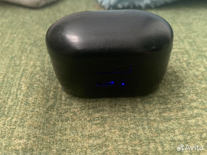 Продаю беспроводные наушники