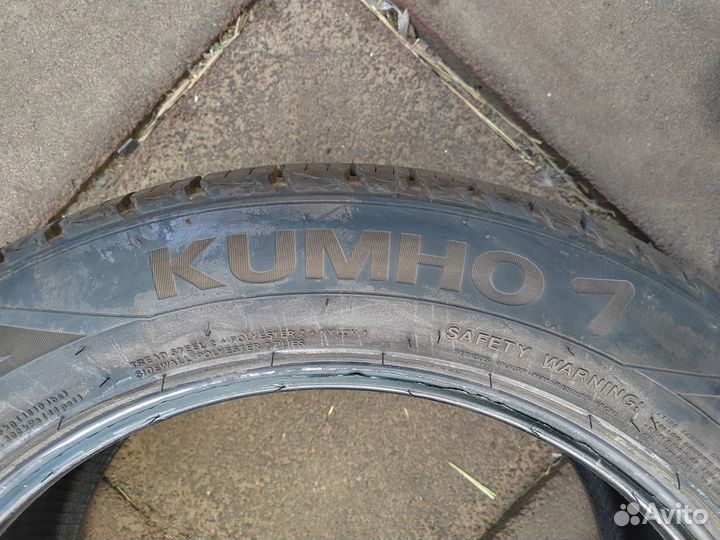 Kumho Crugen Premium KL33 235/55 R19