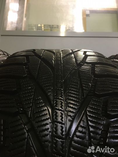 Nokian Tyres Hakkapeliitta R2 SUV 225/60 R17 99R