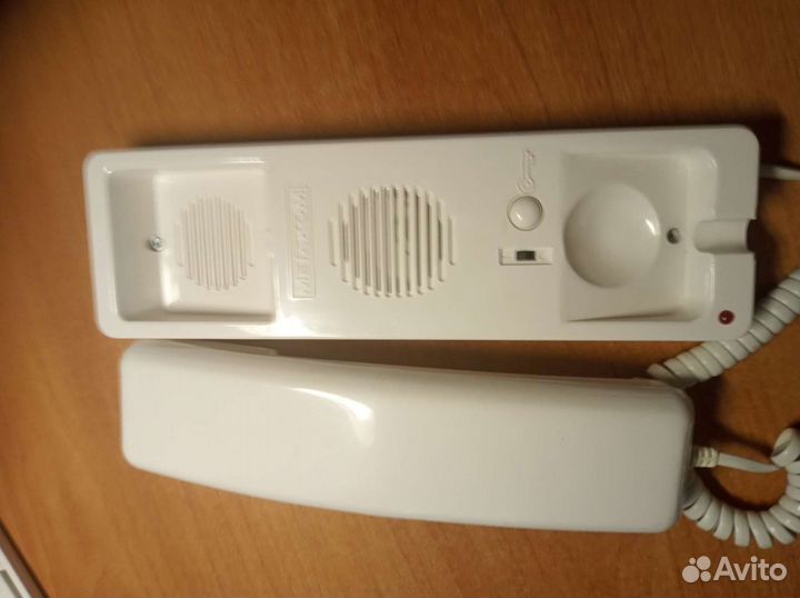 Стационарный телефон