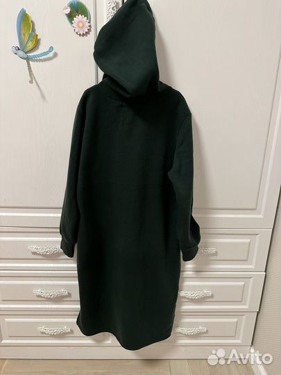 Платье с капюшоном теплое