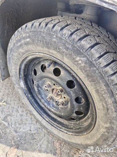 Обменяю зимнию резину на 14. На летнию