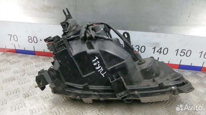 Фара левая Nissan X-Trail