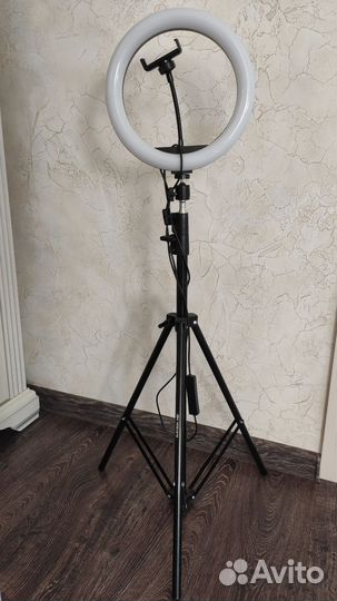 Кольцевая лампа со штативом 26см