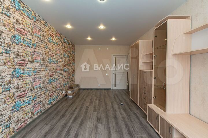 2-к. квартира, 64,2 м², 1/15 эт.