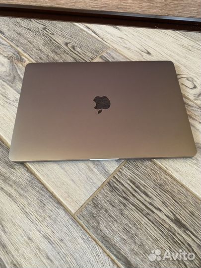 Apple MacBook pro 13 2019 4 разъема
