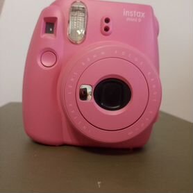 Polaroid instax mini 9