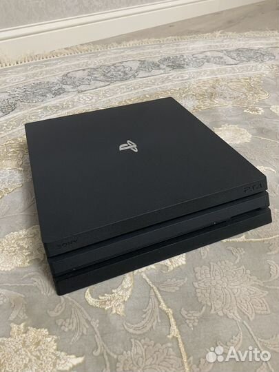 Sony Playstation 4 Pro 1tb