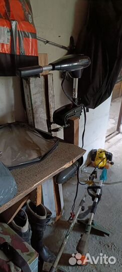 Лодочный электромотор с аккумулятором