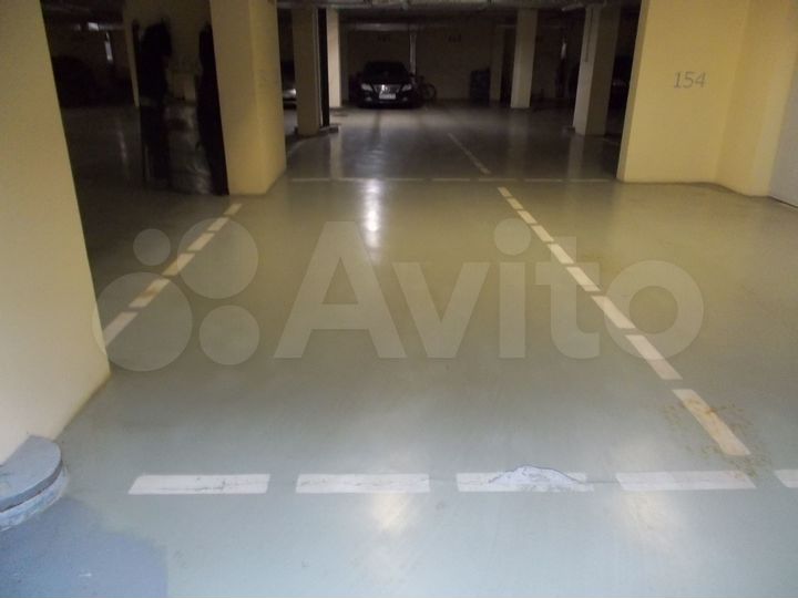 Машиноместо, 18 м²