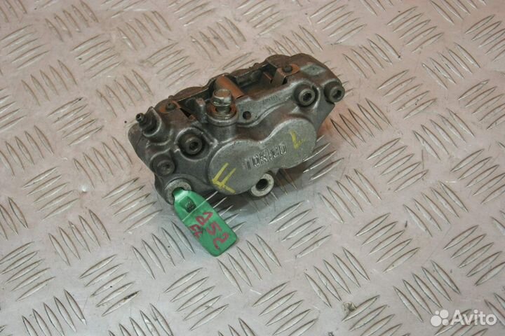 Суппорт передний левый Kawasaki ZZR400-1