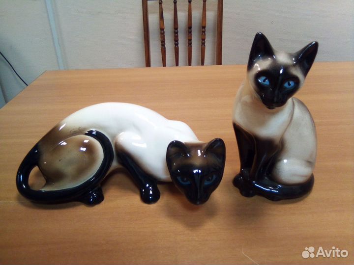 Фарфоровые статуэтки. Сиамские коты