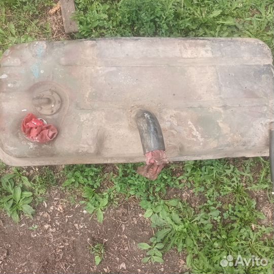 Топливный бак газ 69