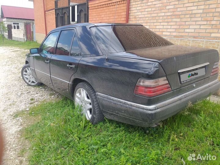 Mercedes-Benz E-класс 4.2 AT, 1993, 350 000 км