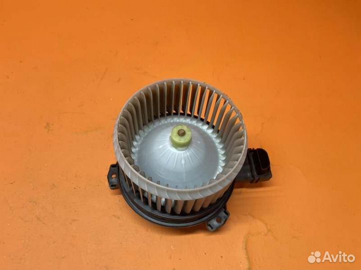 Вентилятор отопителя салона передний Honda Cr-V