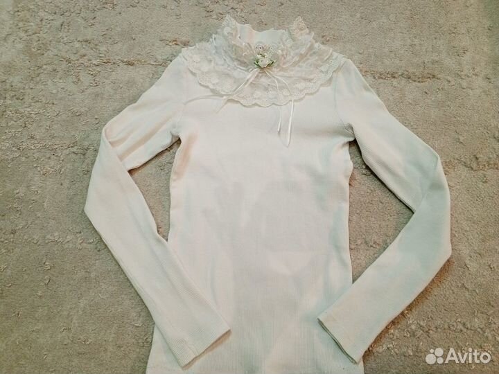 Блузки и юбка школьные