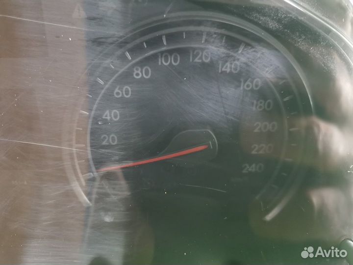 Панель приборов Toyota Avensis