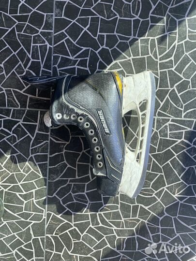 Коньки bauer one100,10 размер